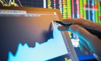 大股东质押比例近100% 预告业绩大幅下修 游戏巨头ST华通“麻烦”多